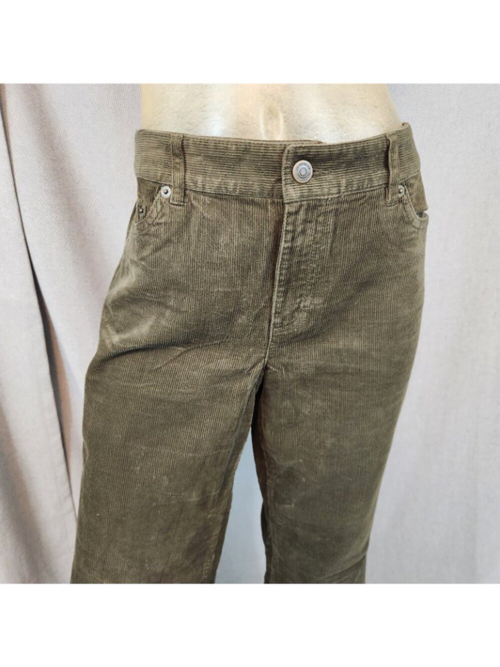 Ann Taylor LOFT Green Corduroy Straight Leg Pants Slacks Size 10 MEDIUM 32Wx32 I - Picture 2 of 7